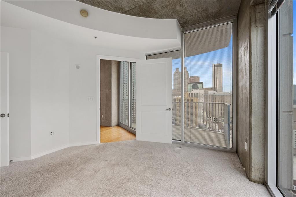 400 W Peachtree Street NW Unit 2706