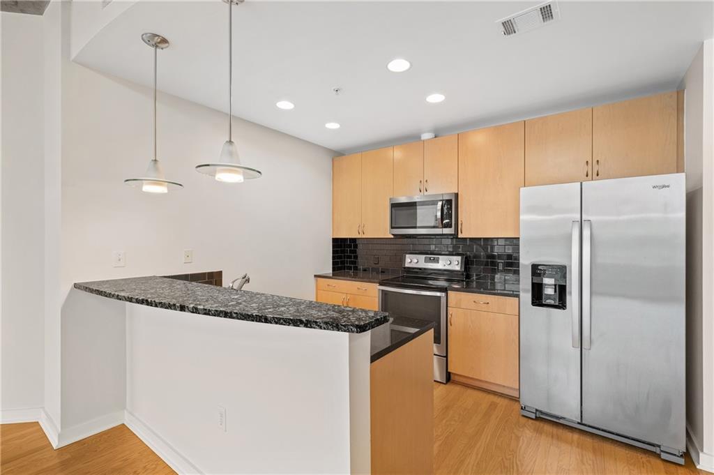 400 W Peachtree Street NW Unit 2706