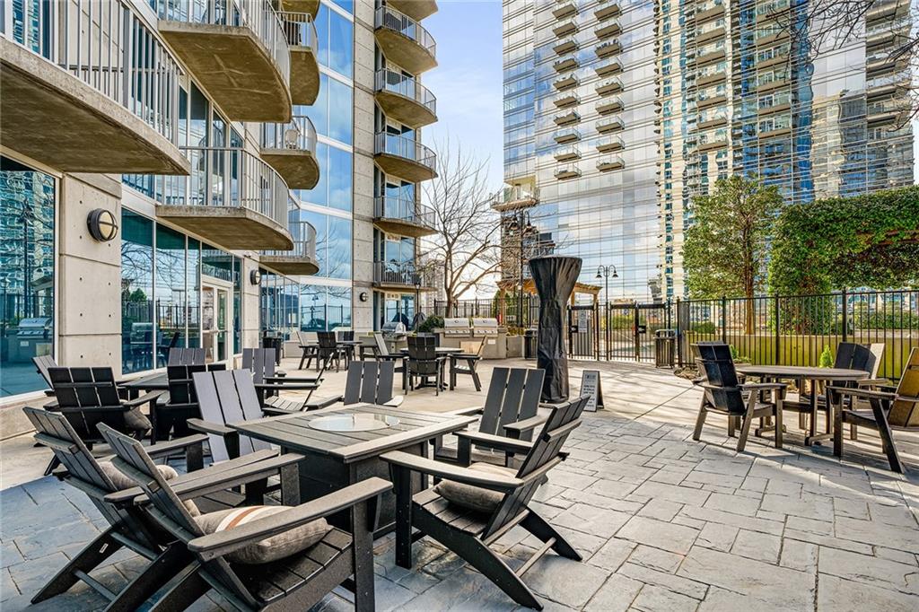 400 W Peachtree Street NW Unit 2706
