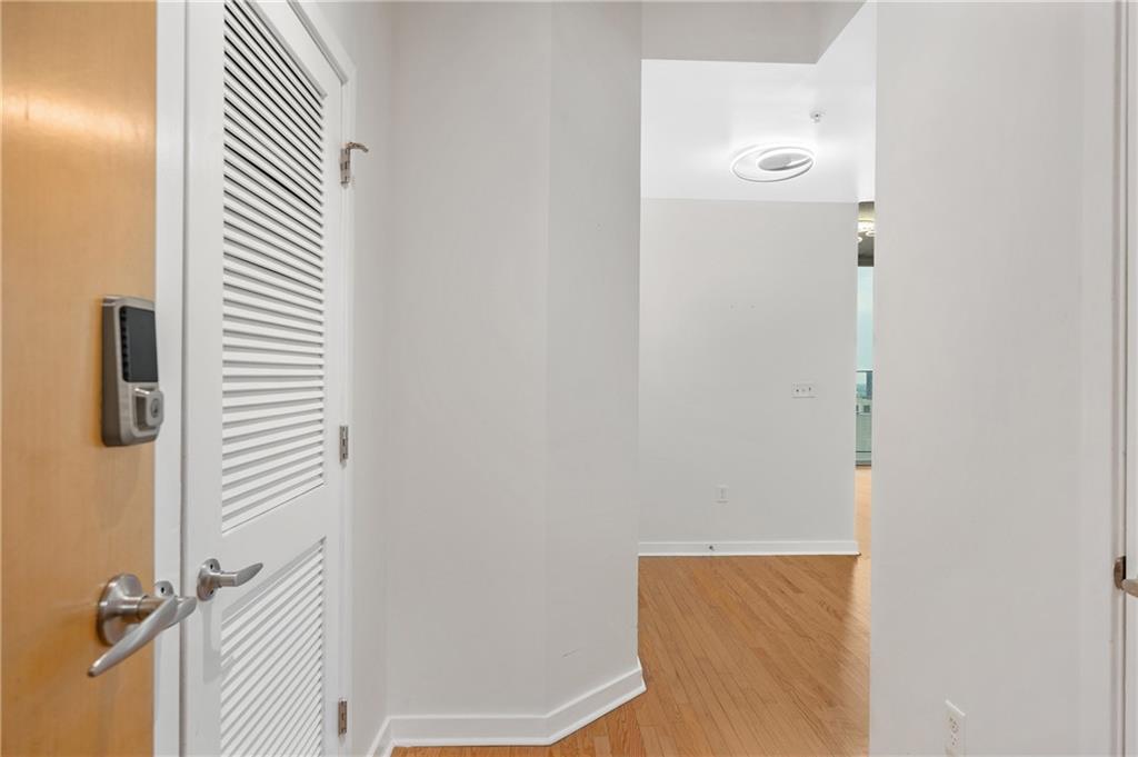 400 W Peachtree Street NW Unit 2706