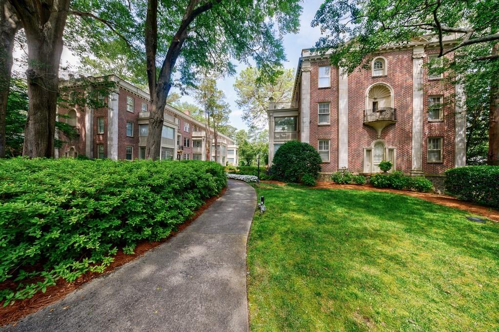 2260 Peachtree Road NW Unit B4