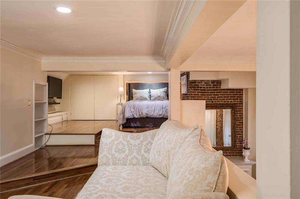 2840 Peachtree Road NW Unit 202