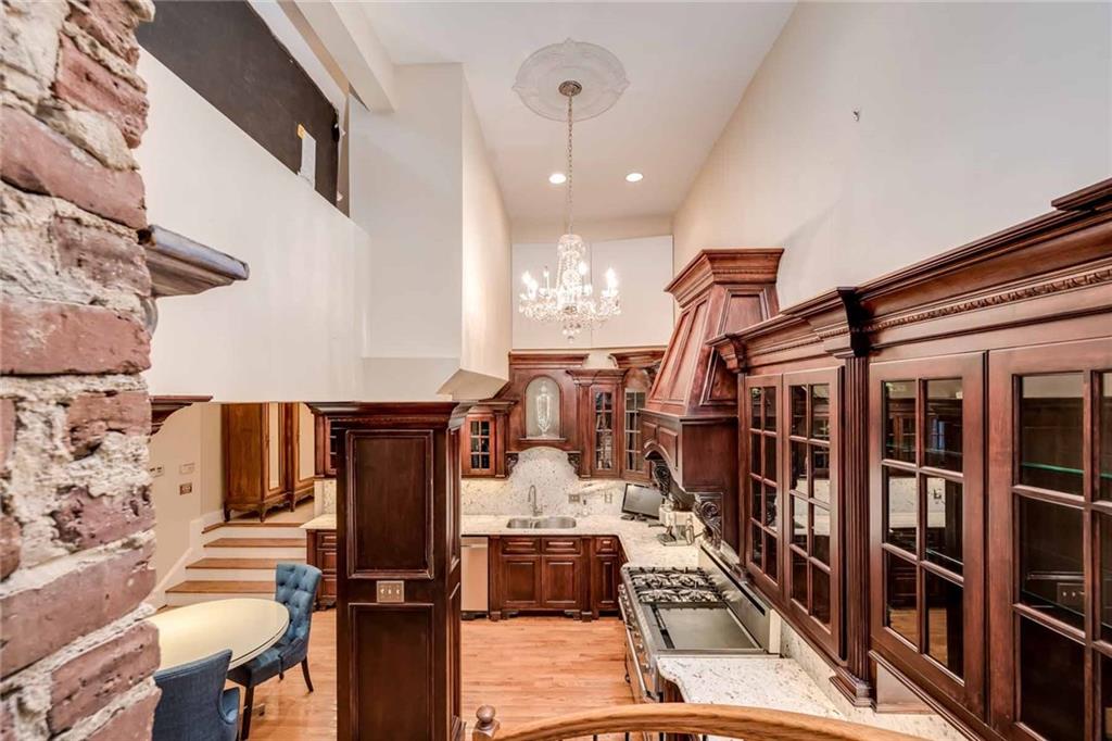 2840 Peachtree Road NW Unit 202