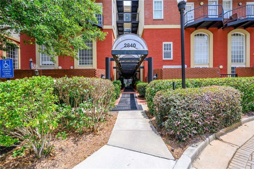2840 Peachtree Road NW Unit 202