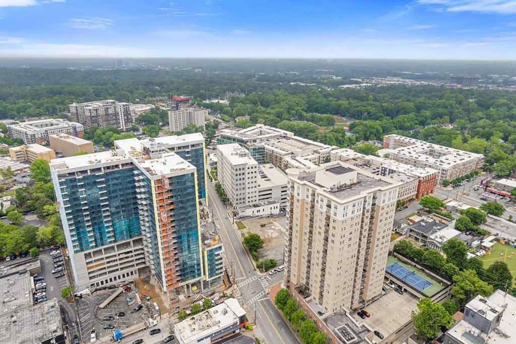 325 E Paces Ferry Road Unit 2111