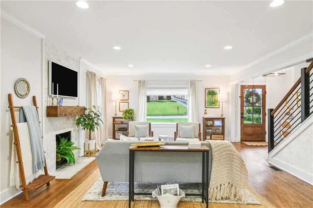 2035 Fairhaven Circle NE