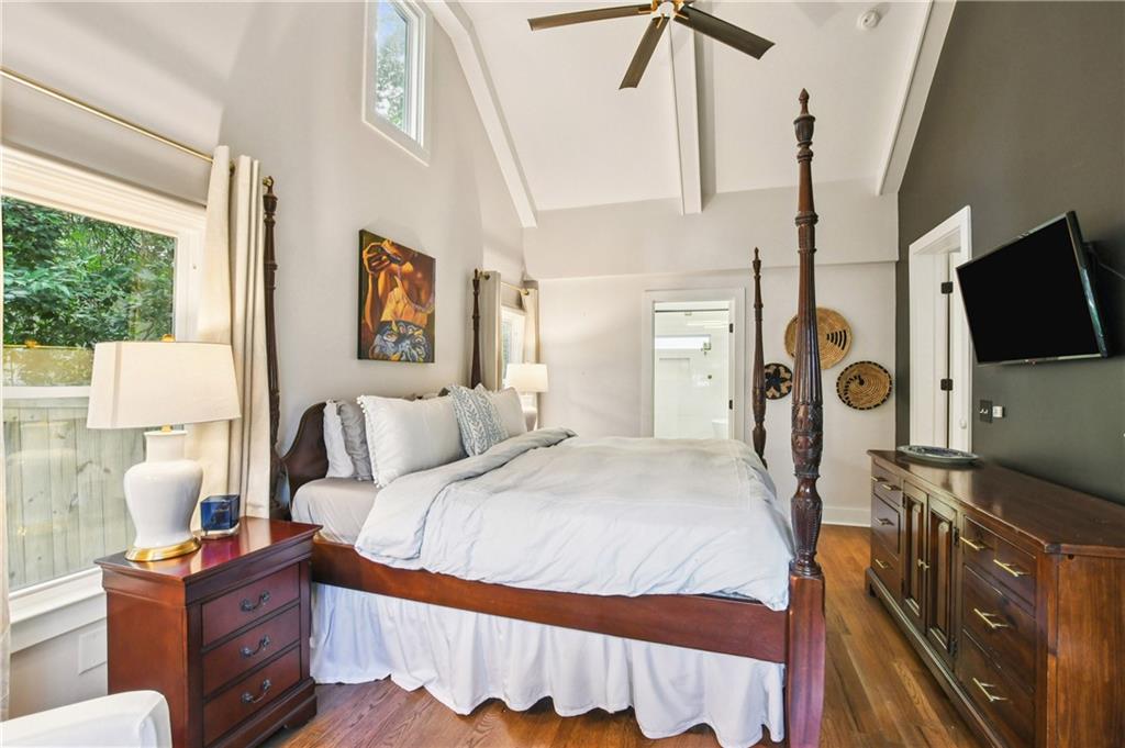 2035 Fairhaven Circle NE