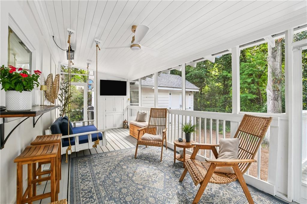 2035 Fairhaven Circle NE