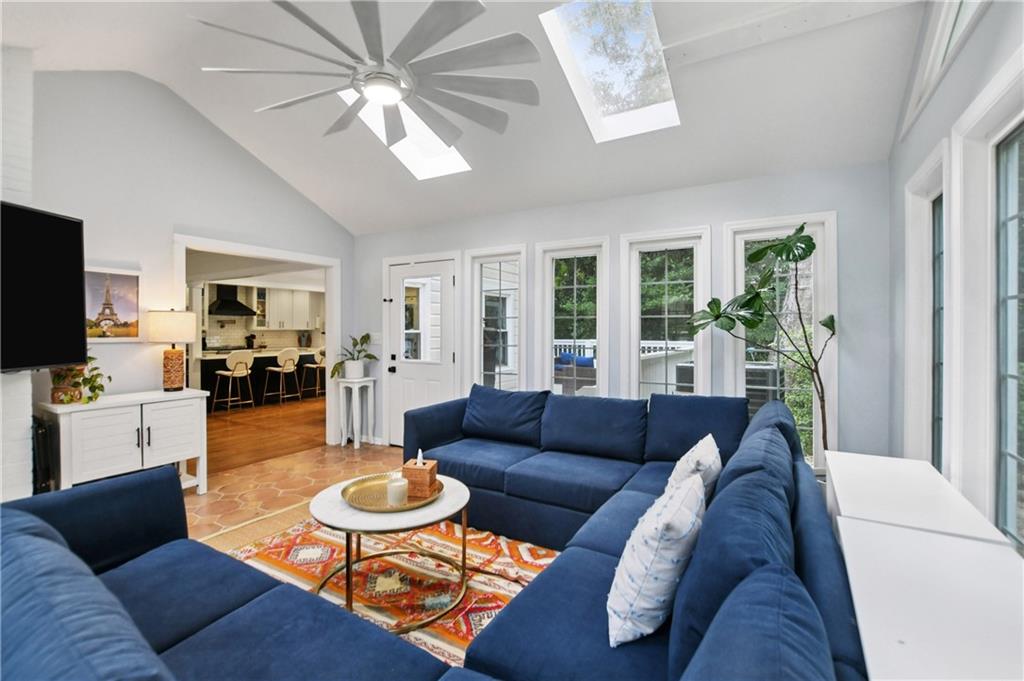 2035 Fairhaven Circle NE