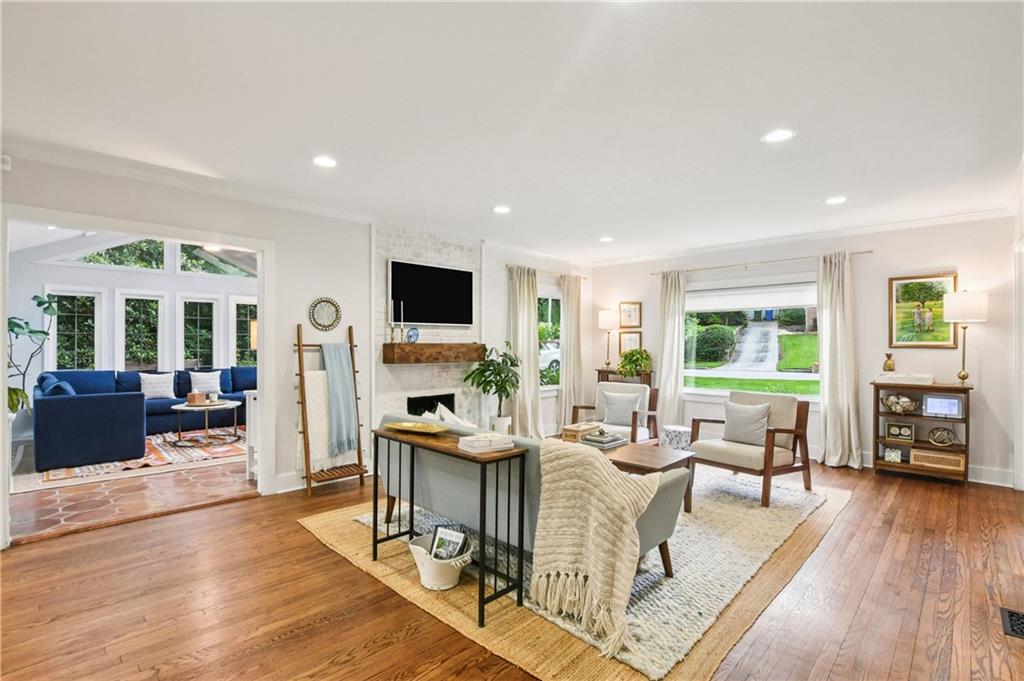 2035 Fairhaven Circle NE