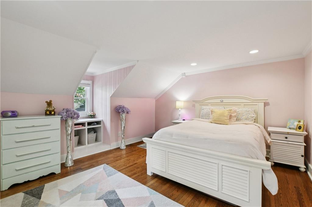 2035 Fairhaven Circle NE