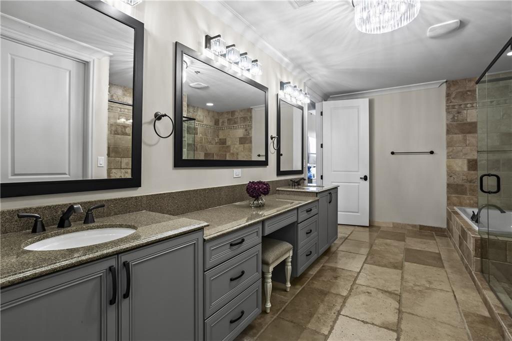 2233 Peachtree Road NE Unit 402