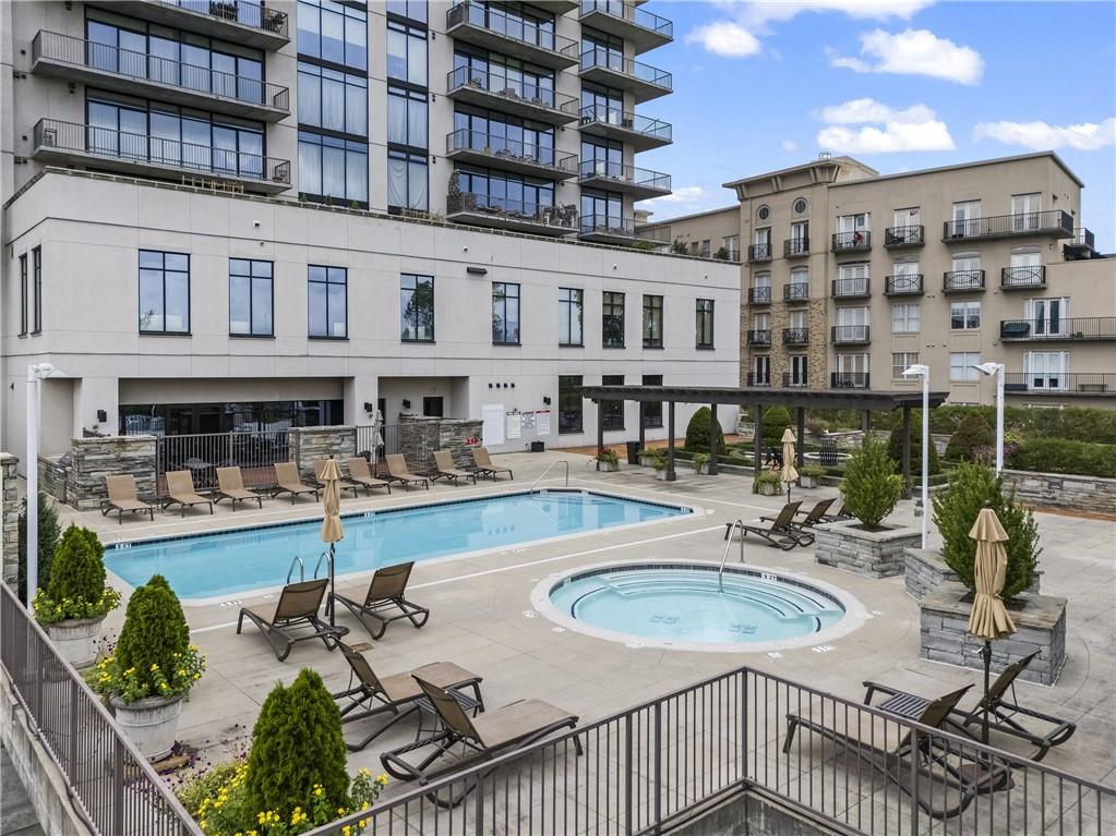 2233 Peachtree Road NE Unit 402