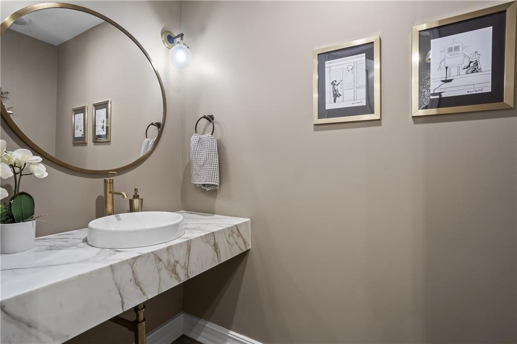 2233 Peachtree Road NE Unit 402