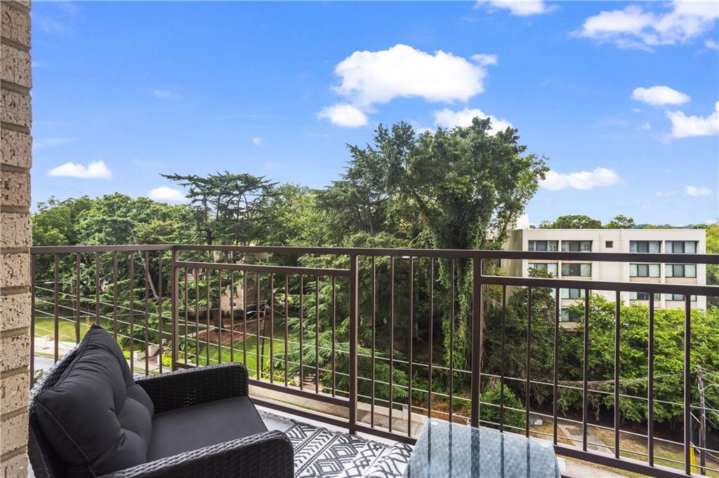2233 Peachtree Road NE Unit 402