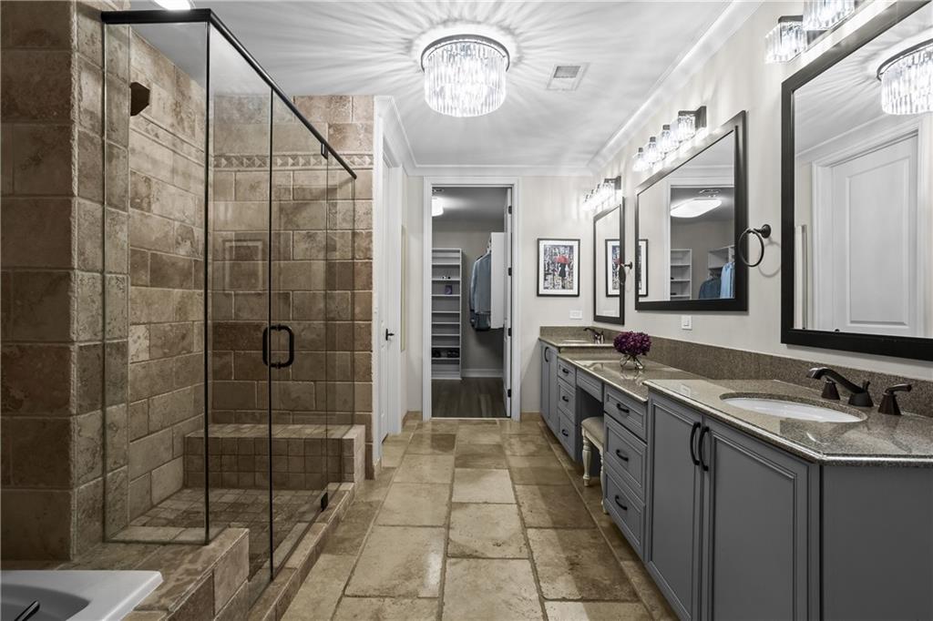 2233 Peachtree Road NE Unit 402