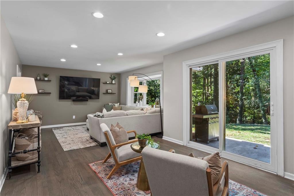 4320 Bethesda Trail