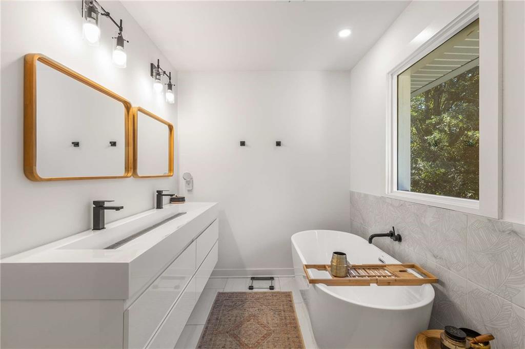 3462 S Sherwood Road SE