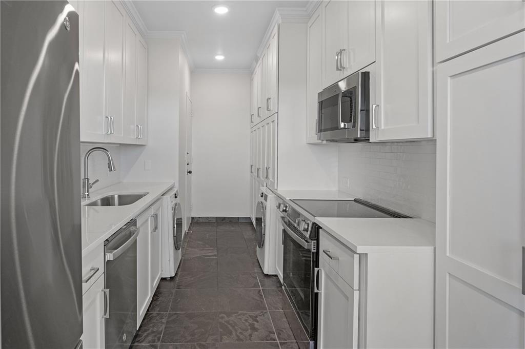 2575 Peachtree Road NE Unit 22A