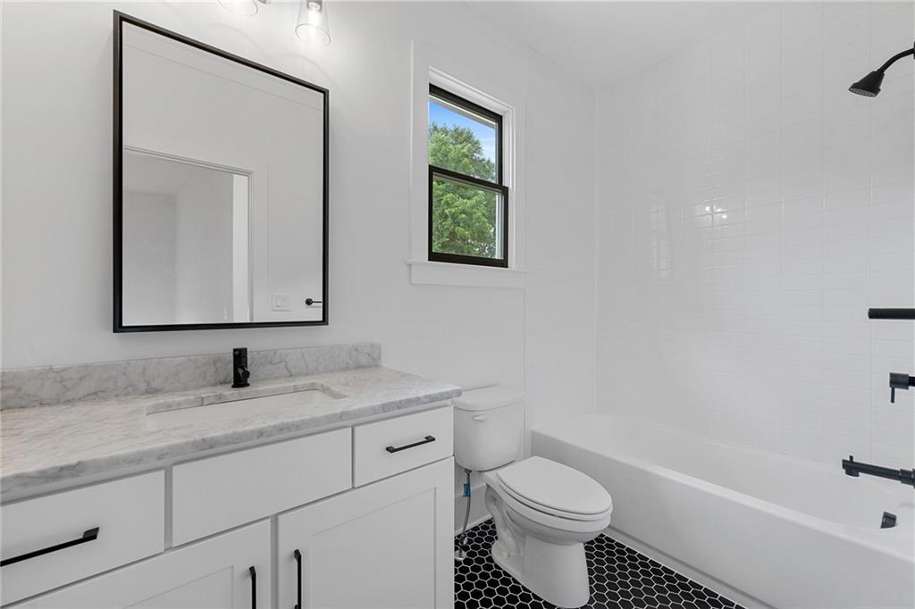 220 Whitefoord Avenue NE Unit A