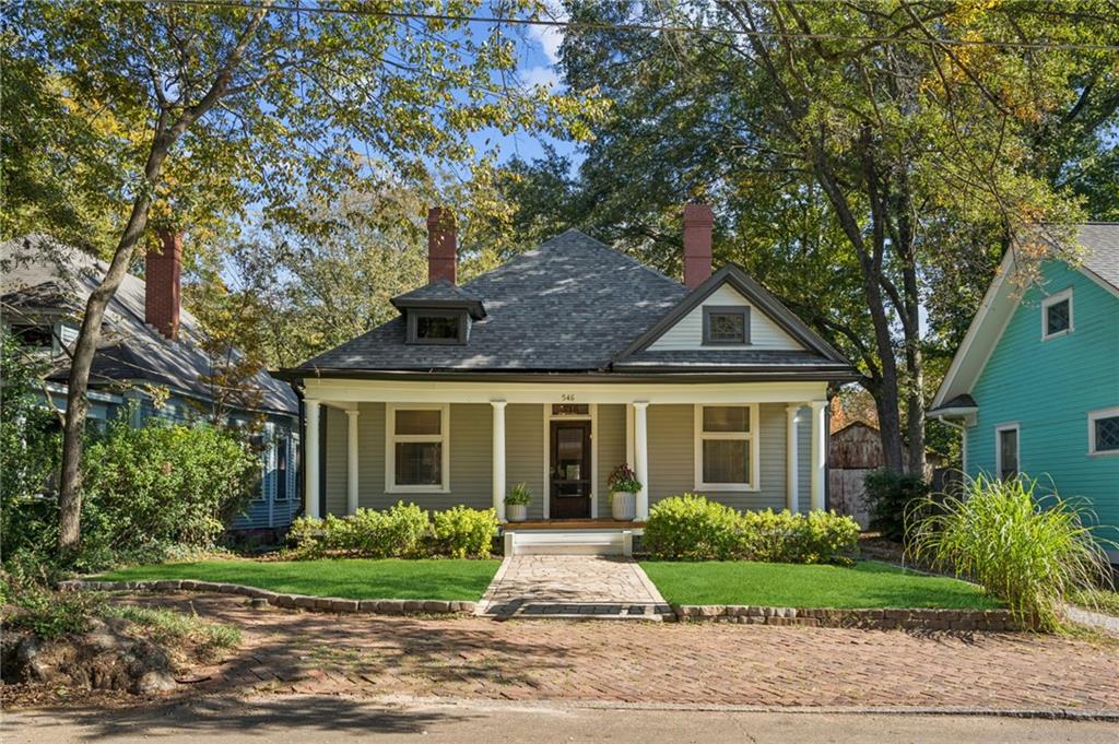 546 Waldo Street SE