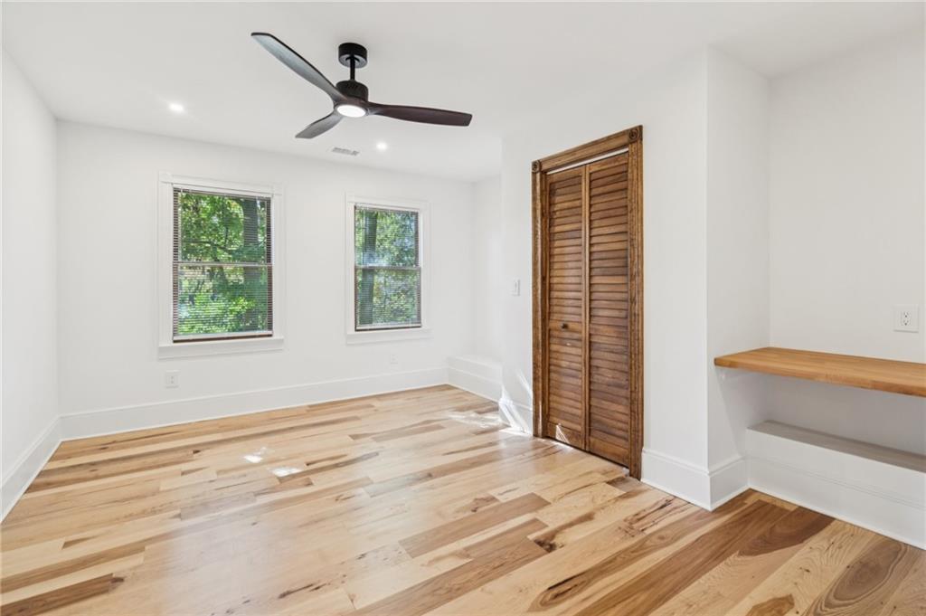 546 Waldo Street SE
