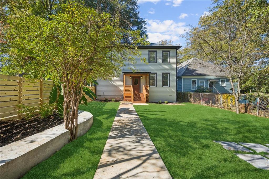 546 Waldo Street SE