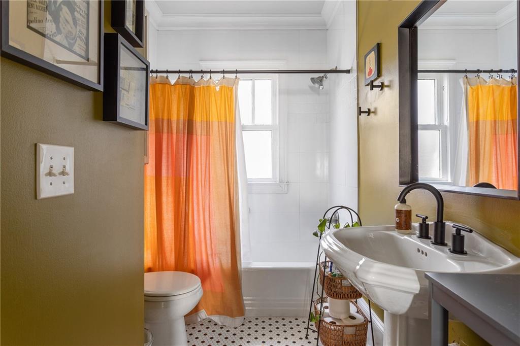 742 Pearce Street SW