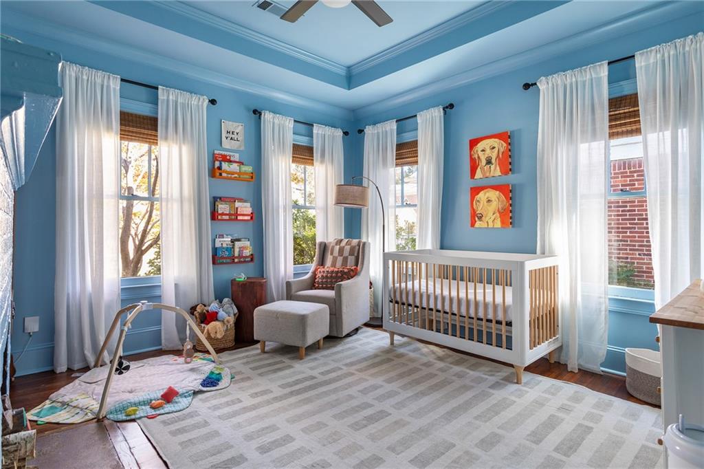 742 Pearce Street SW