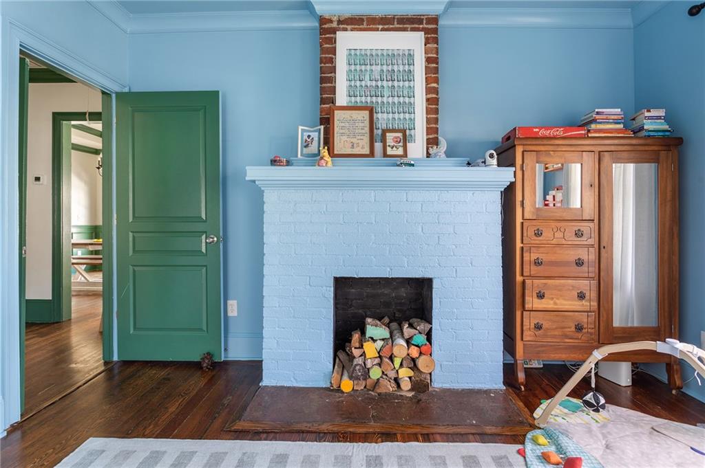 742 Pearce Street SW