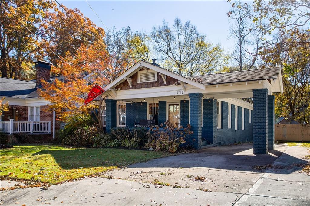 742 Pearce Street SW