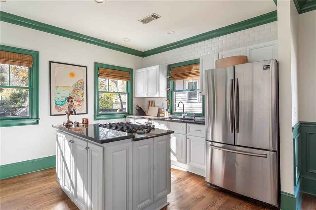 742 Pearce Street SW