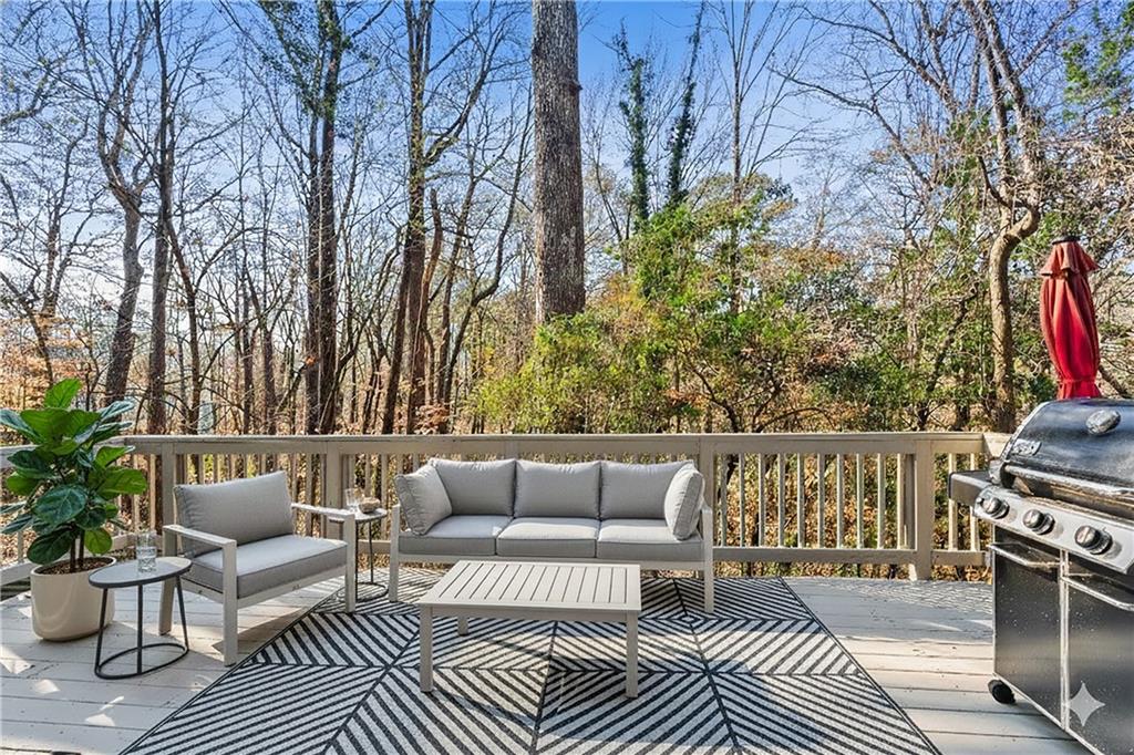 1155 Morningside Place NE