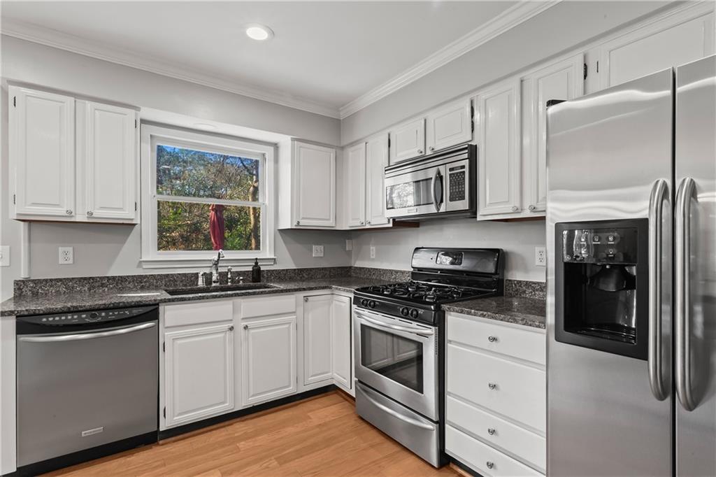 1155 Morningside Place NE