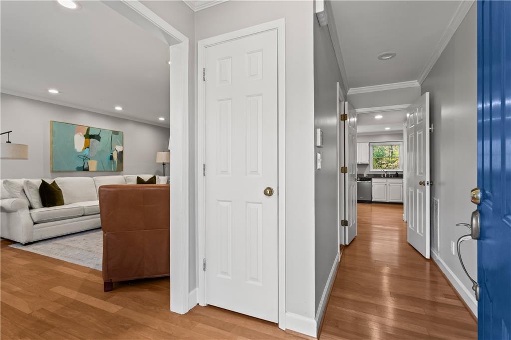 1155 Morningside Place NE