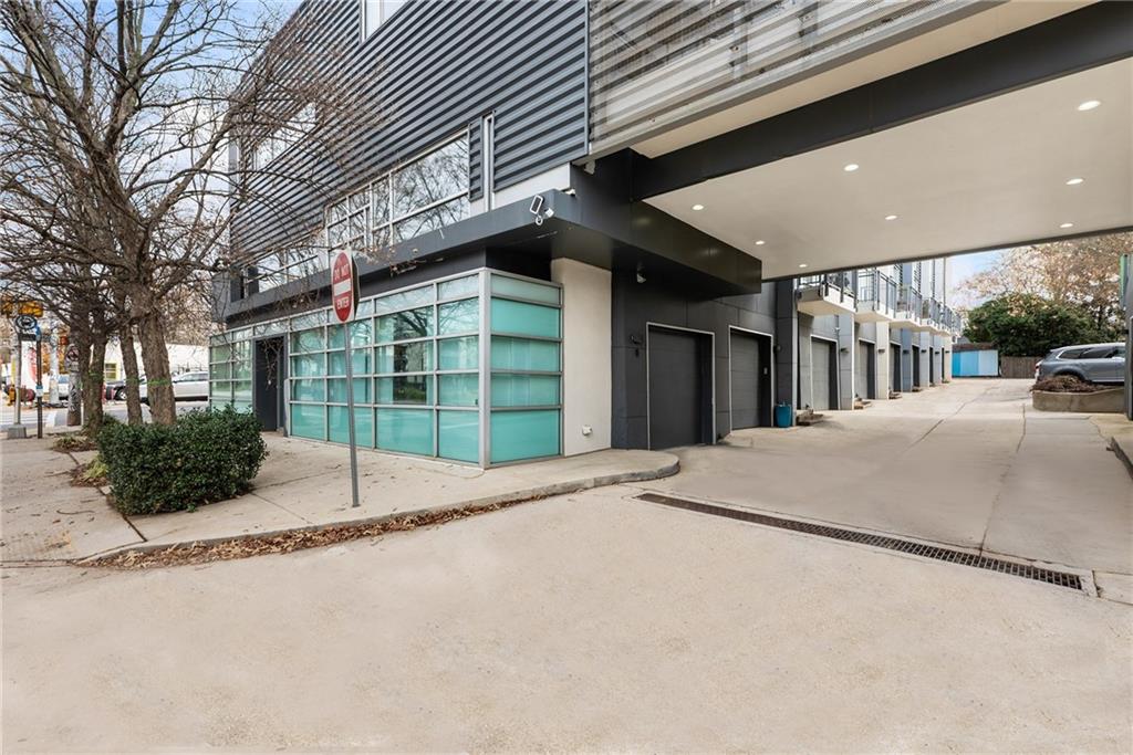 752 Moreland Avenue SE Unit 8