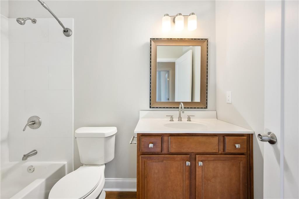 2295 Brandon Court NE