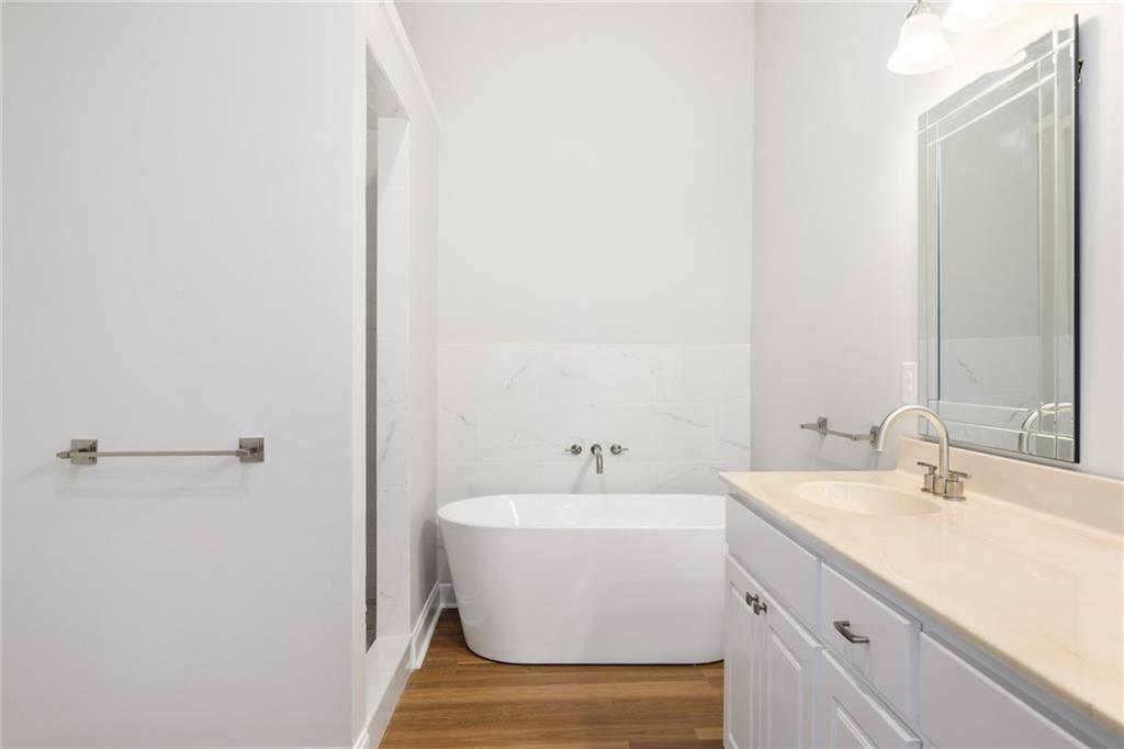 2295 Brandon Court NE