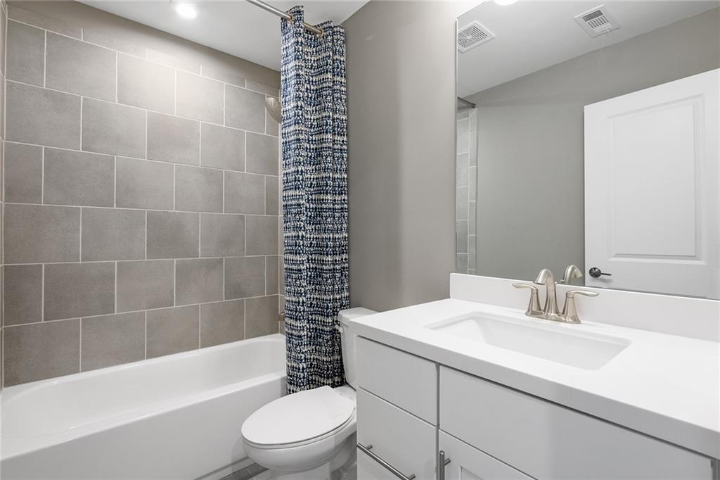 1397 Live Oak Lane