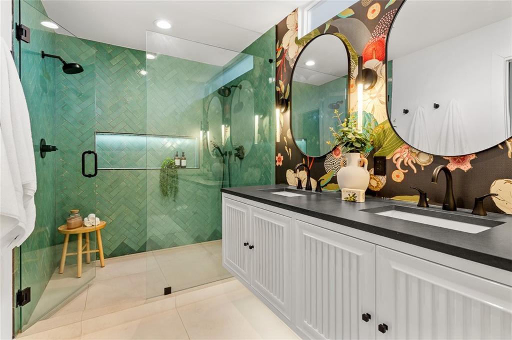 920 Memorial Drive SE Unit 23