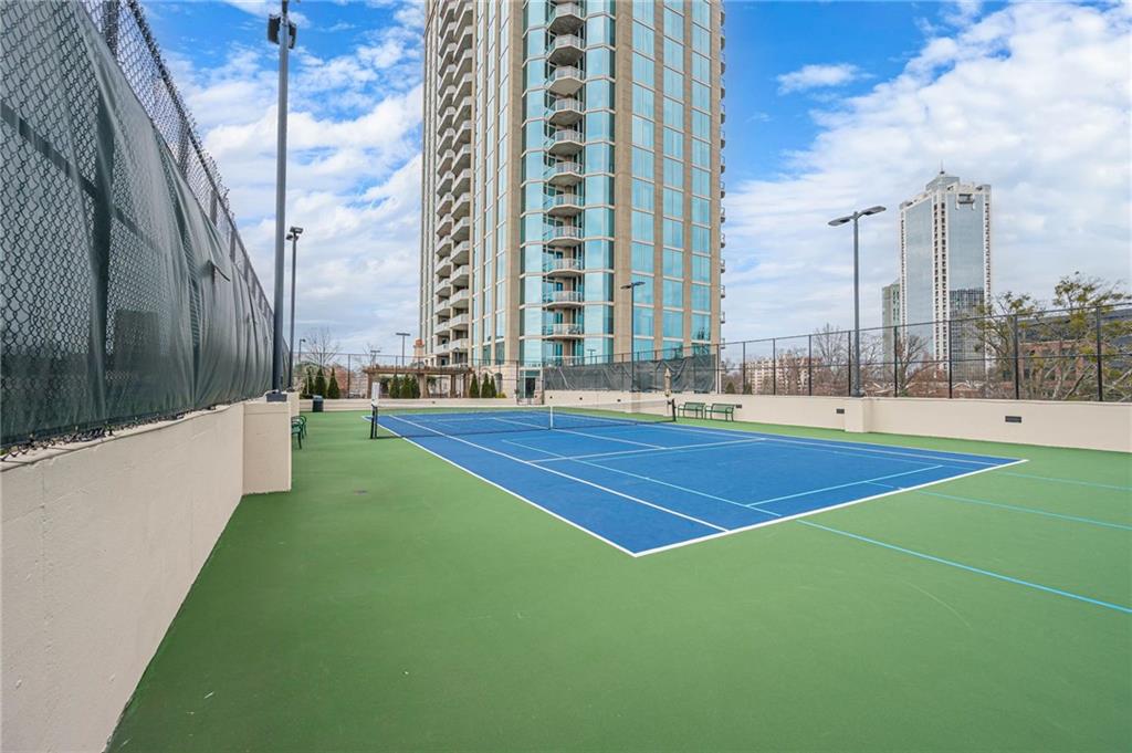2795 Peachtree Road NE Unit 1507