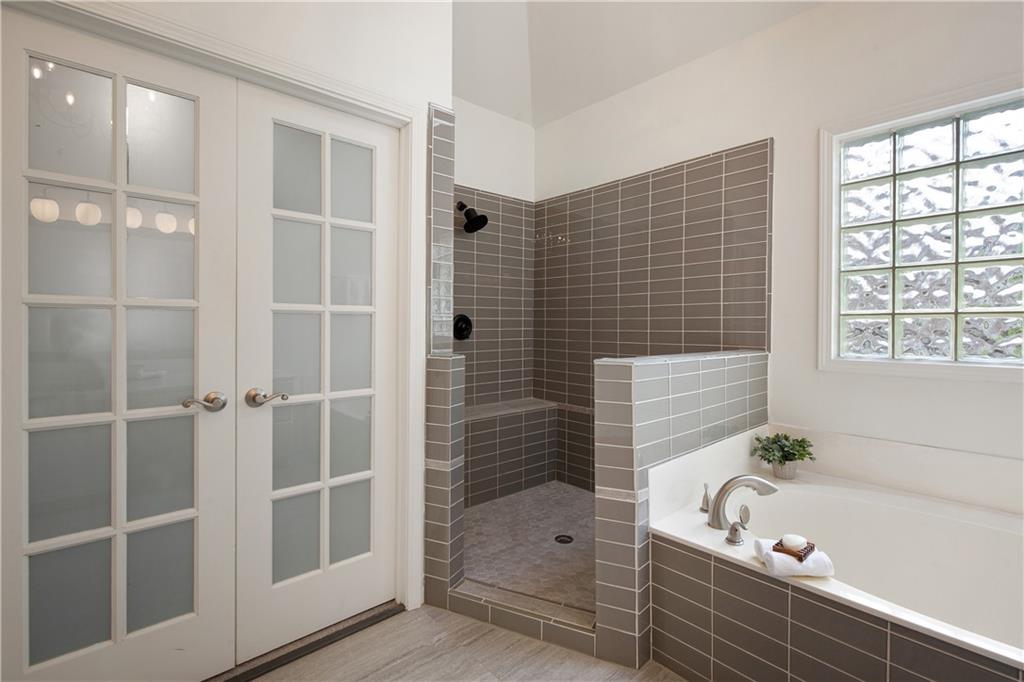 1220 Wynridge Crossing
