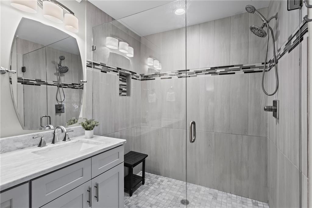 2914 Lenox Road NE Unit 18