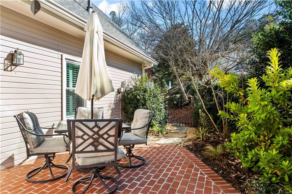 4120 Paran Pointe Drive