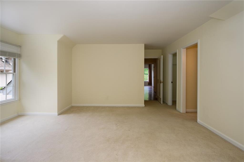 1034 Saint James Crossing
