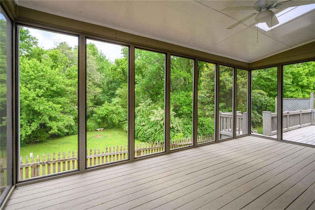 1034 Saint James Crossing
