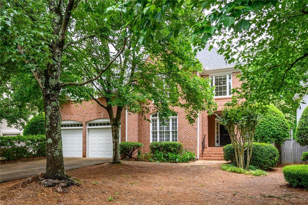 1034 Saint James Crossing