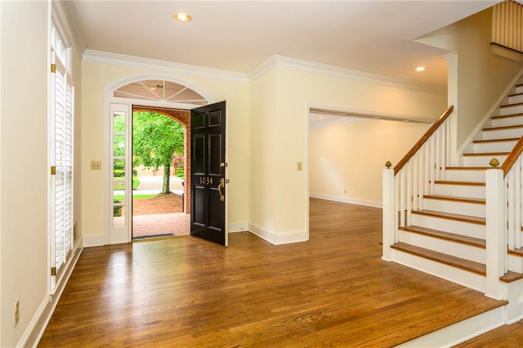 1034 Saint James Crossing