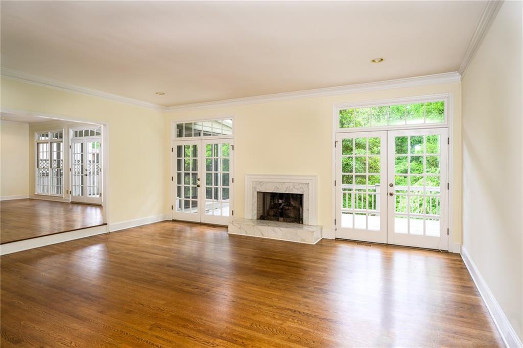 1034 Saint James Crossing
