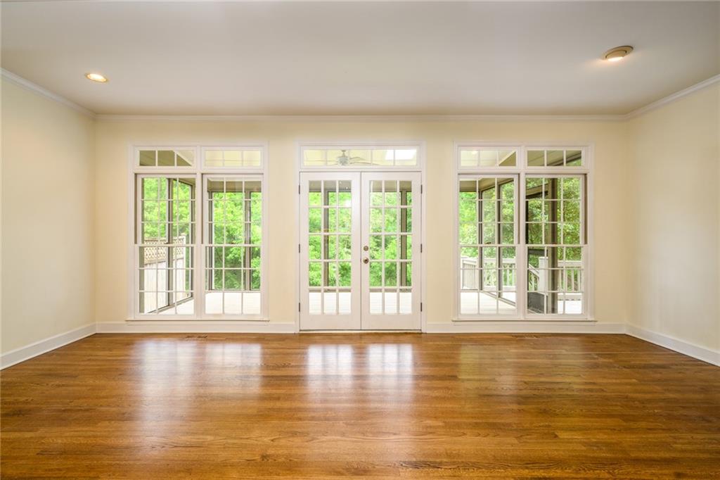 1034 Saint James Crossing